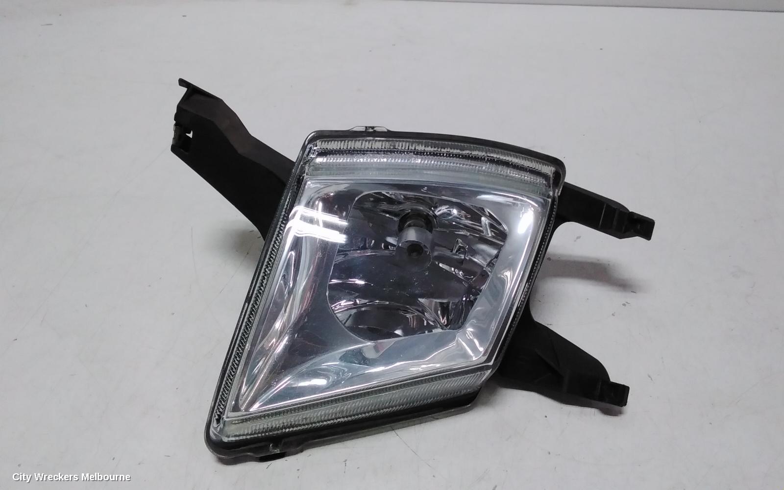 PEUGEOT 407 RIGHT INDICATOR/FOG/SIDE, BUMPER FOGLAMP, COUPE, 12/2005 - 12/2011 - Image 2