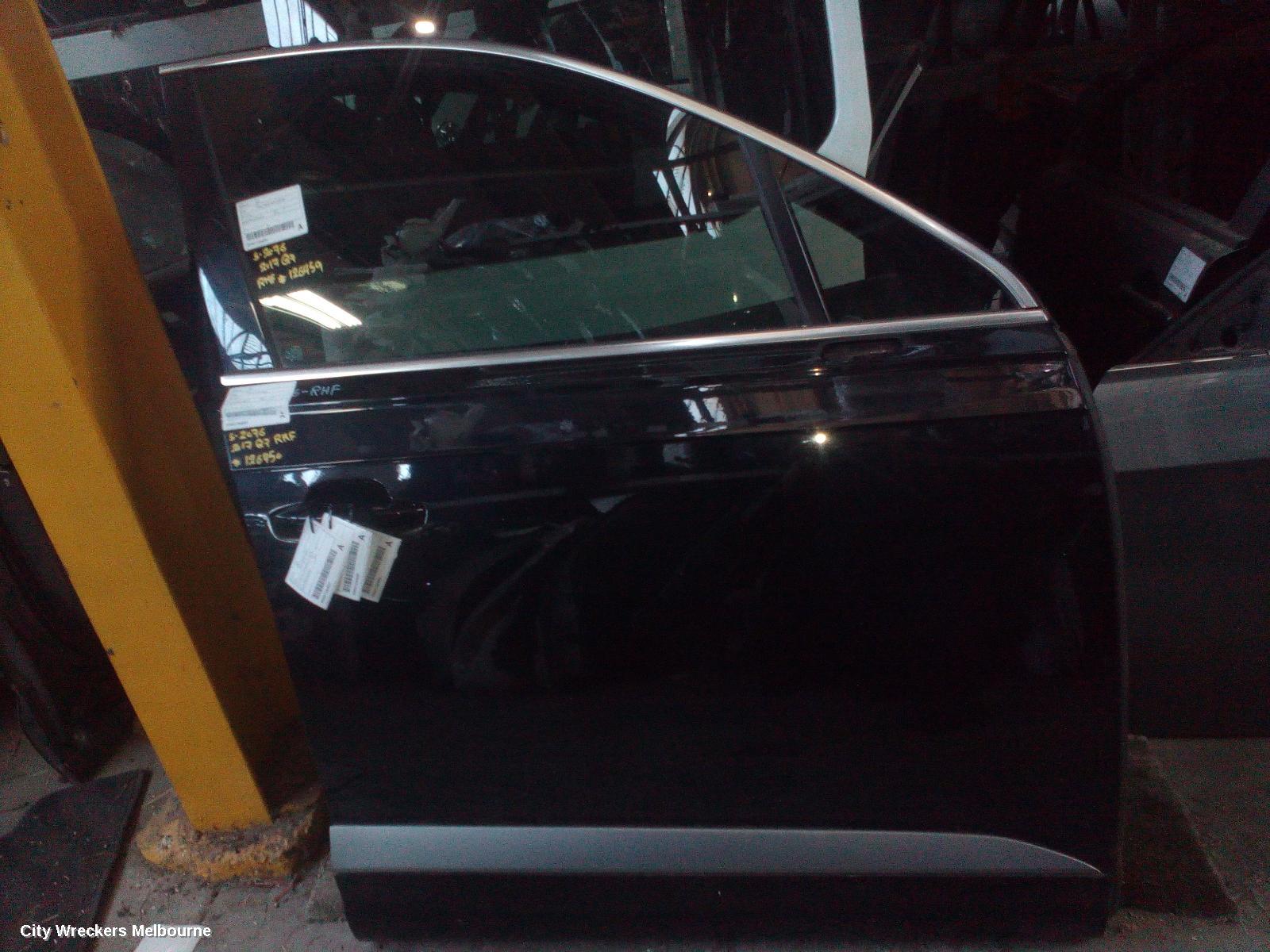 AUDI Q7 DOOR/BOOT/GATE LOCK, RIGHT FRONT DOOR LOCK, 4M, 09/2015 ONWARDS - Image 1