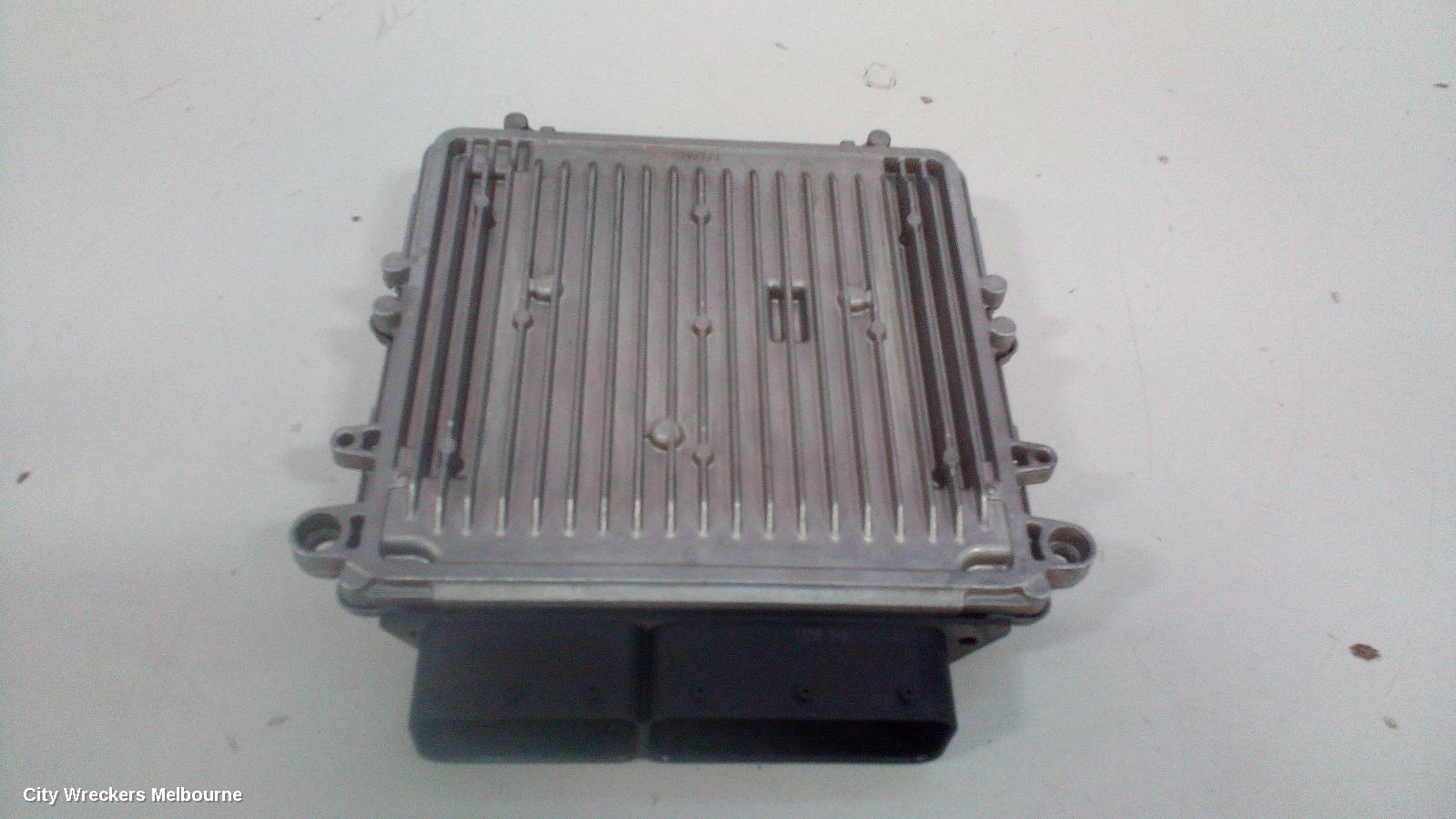 MERCEDES VITO ECU, ENGINE ECU, 2.1, DIESEL, P/N A6461507172, ECU ONLY, 05/2004 - 01/2011 - Image 3