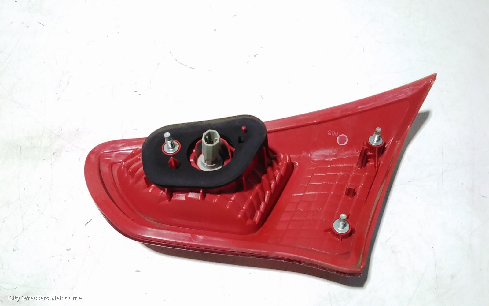 MITSUBISHI LANCER REAR GARNISH, TAILGATE LAMP (LH SIDE), CJ-CF, HATCH, 10/2008 - 12/2017 - Image 3