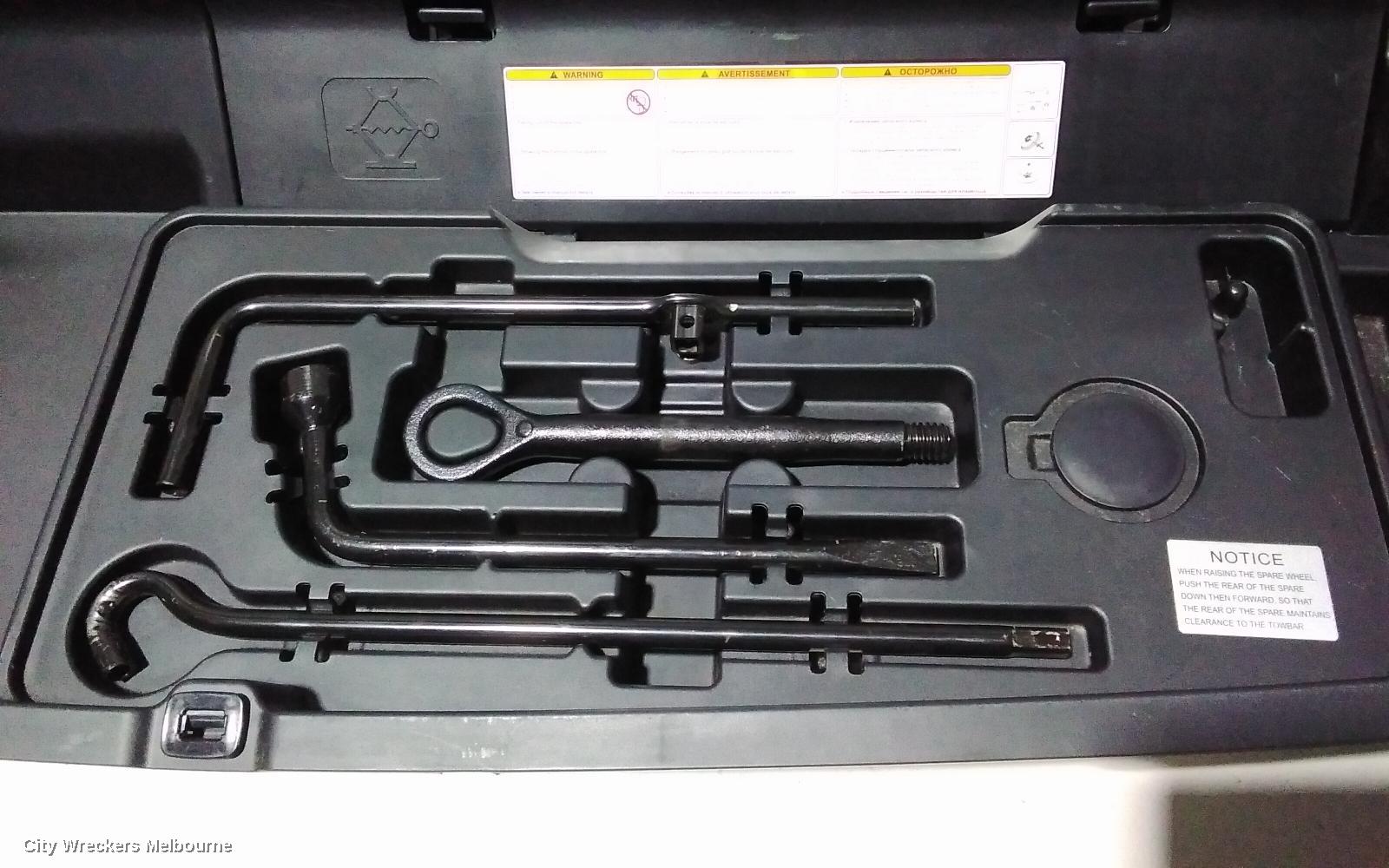 TOYOTA KLUGER JACK/TOOL KIT, GSU50/GSU55, 03/2014 - 02/2021 - Image 3