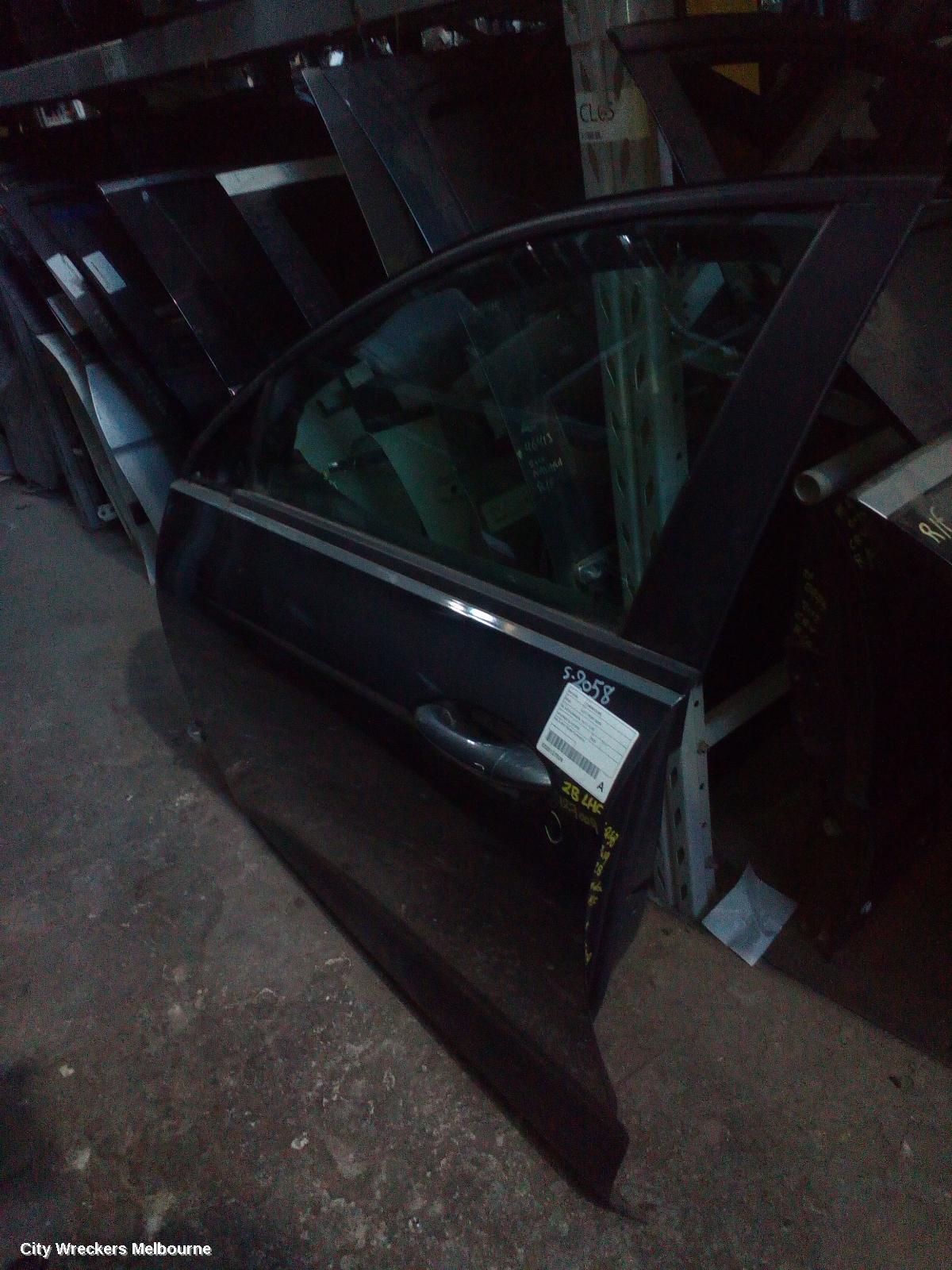 HOLDEN COMMODORE LEFT FRONT DOOR, ZB, HATCH/WAGON, 10/2017 - 12/2020 - Image 2