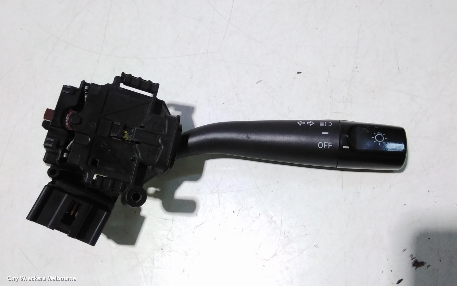 TOYOTA HIACE COMBINATION SWITCH, FLASHER SWITCH, TRH/KDH, 03/2005 - 01/2014 - Image 2