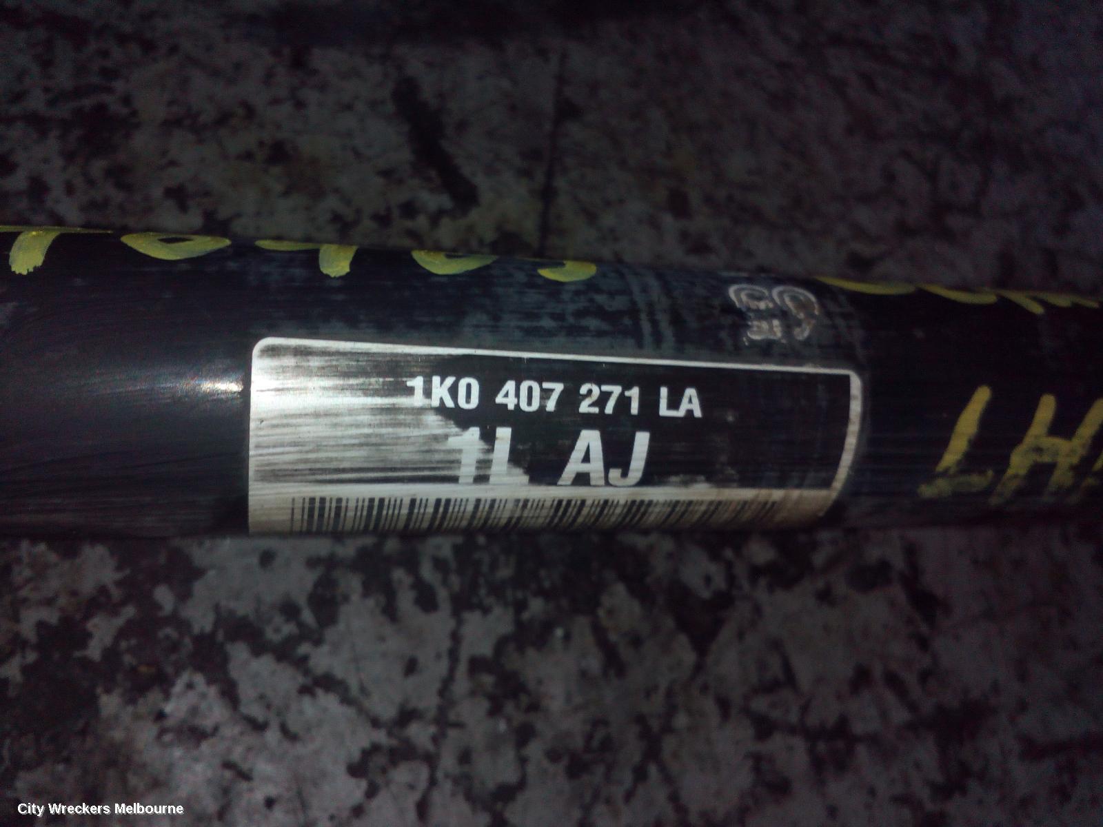 SKODA OCTAVIA LEFT DRIVESHAFT, FRONT, MANUAL T/M, PETROL, 1.4, CAXA CODE, 1Z, 08/2010 - 10/2013 - Image 1