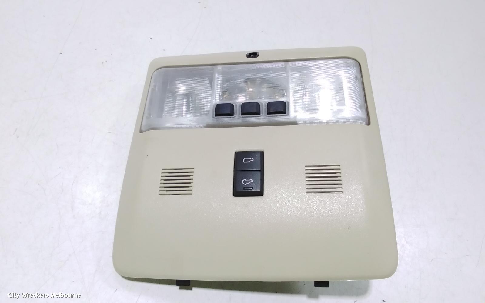 LAND ROVER RANGEROVER SPORT COURTESY LIGHT, FRONT, W/ SUNROOF CONTROLS TYPE, L320, 08/2005 - 09/2009 - Image 1