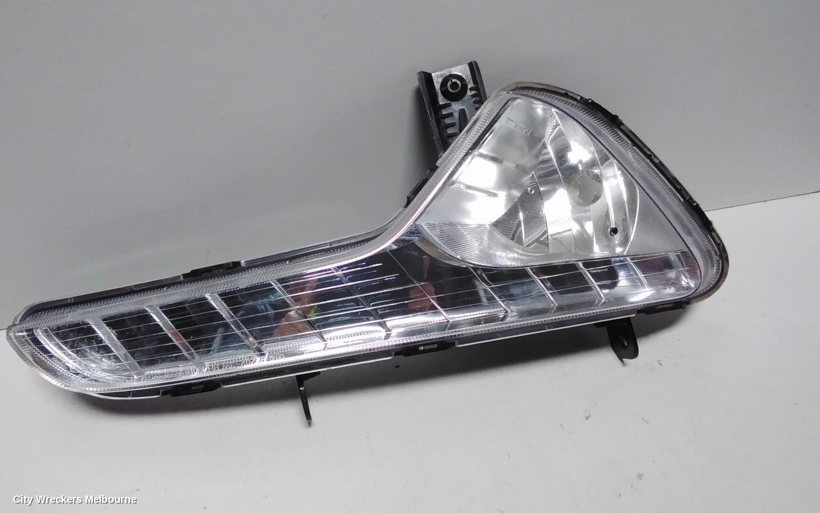 KIA SPORTAGE RIGHT INDICATOR/FOG/SIDE, BUMPER FOGLAMP, SL, 05/2010 - 05/2013 - Image 2
