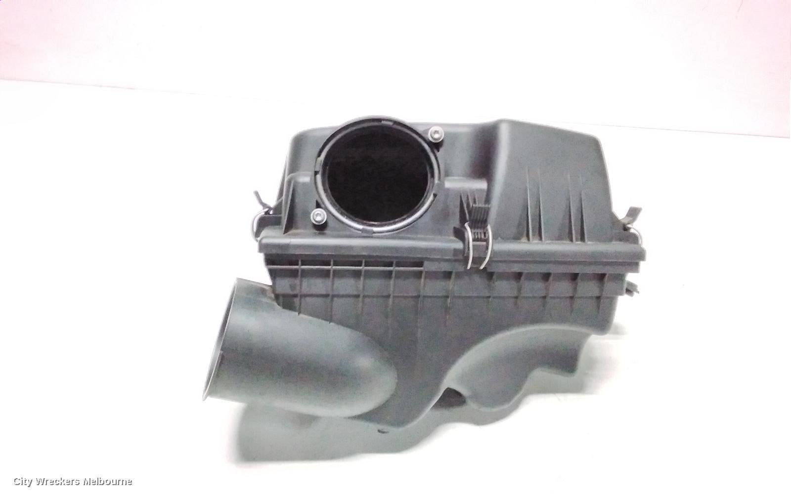 BMW 5 SERIES AIR CLEANER/BOX, AIR CLEANER, E60, 2.0, DIESEL, 01/2007 - 04/2010 - Image 3