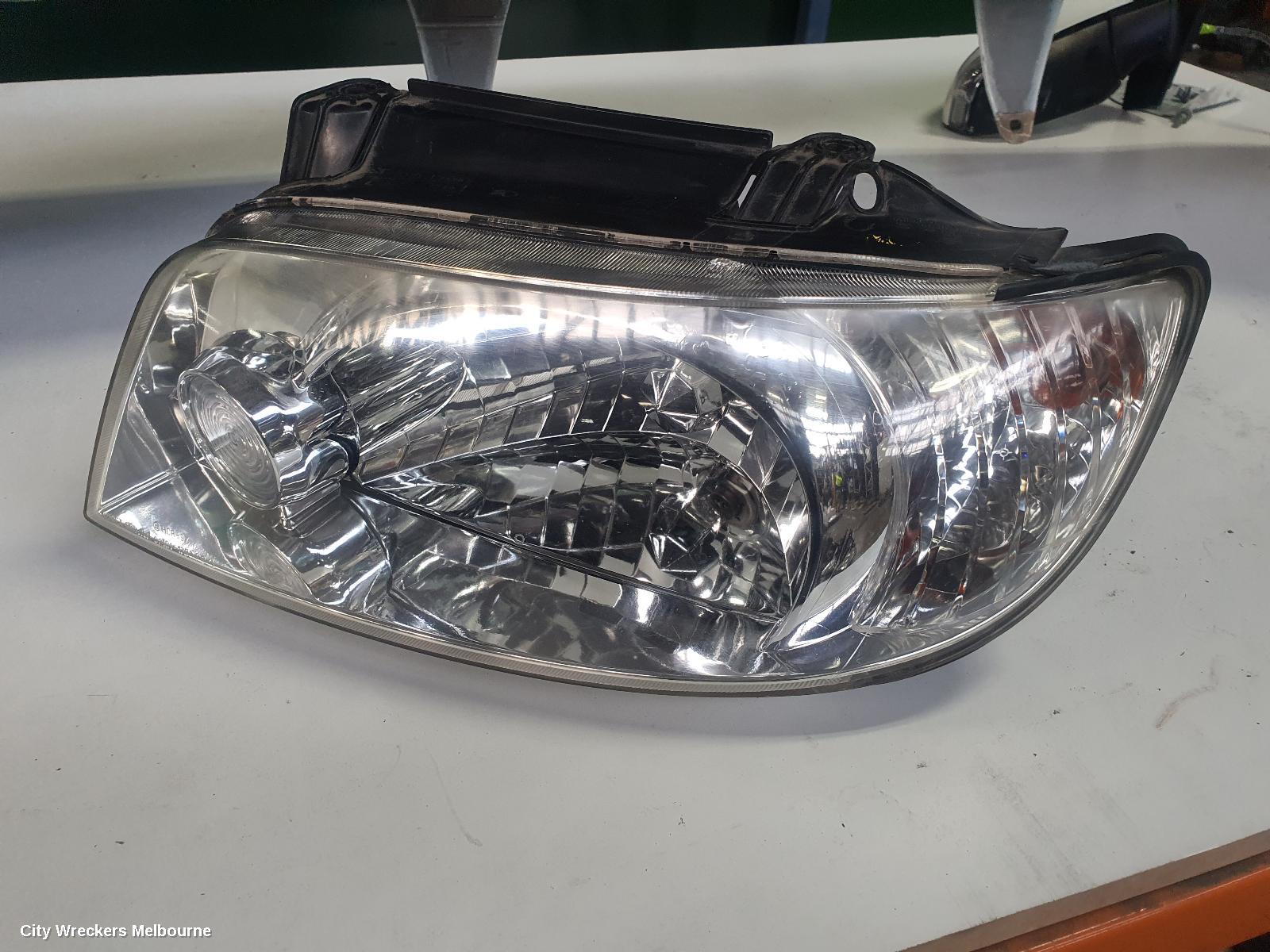 HYUNDAI ELANTRA LAVITA LEFT HEADLAMP, FC, 10/2001 - 12/20037 - Image 2