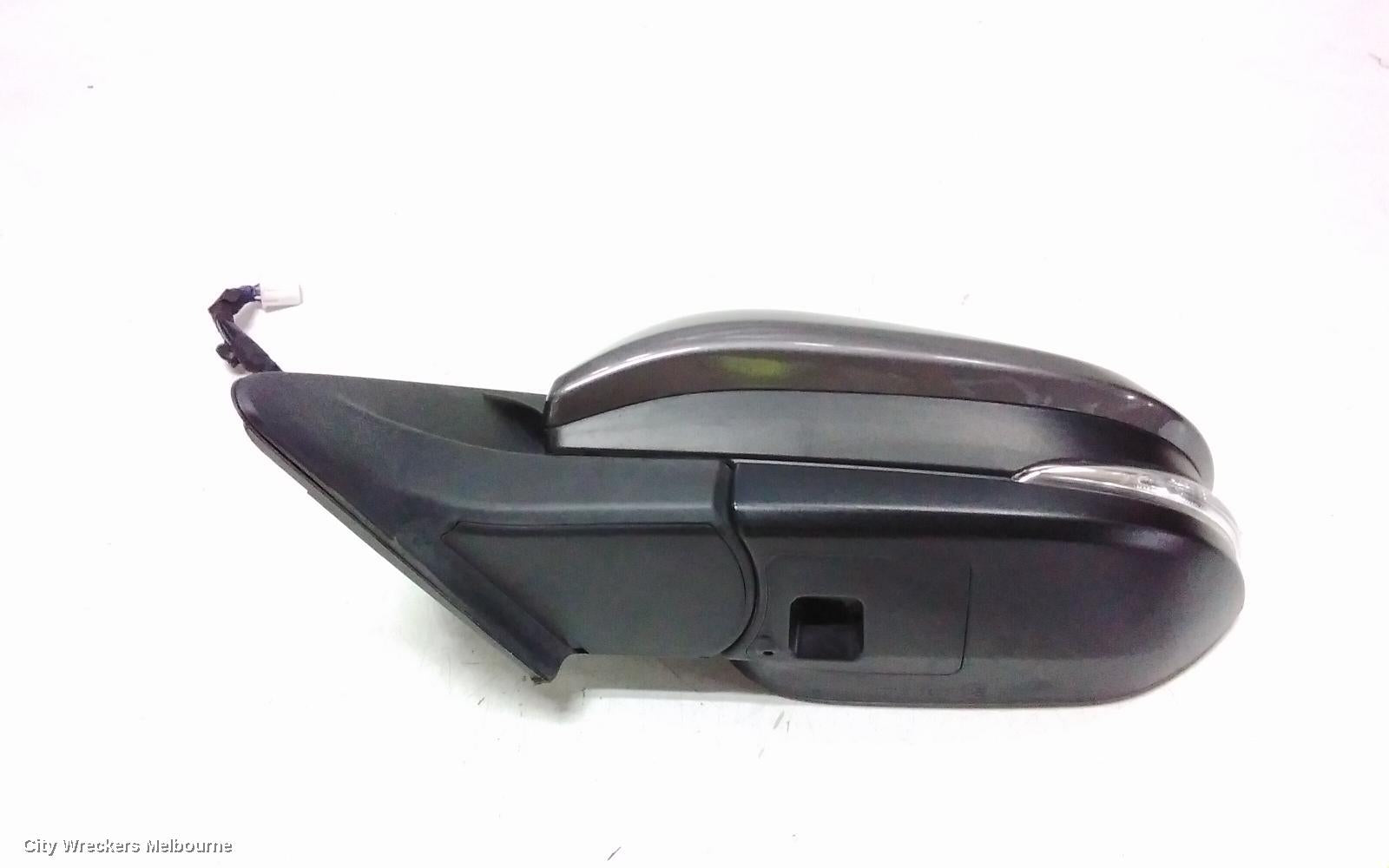 TOYOTA KLUGER LEFT DOOR MIRROR, GSU50/GSU55, GRANDE, HEATED, W/ MEMORY FUNCTION & BLIND SPOT TYPE, 12/2013 - 10/2016 - Image 3