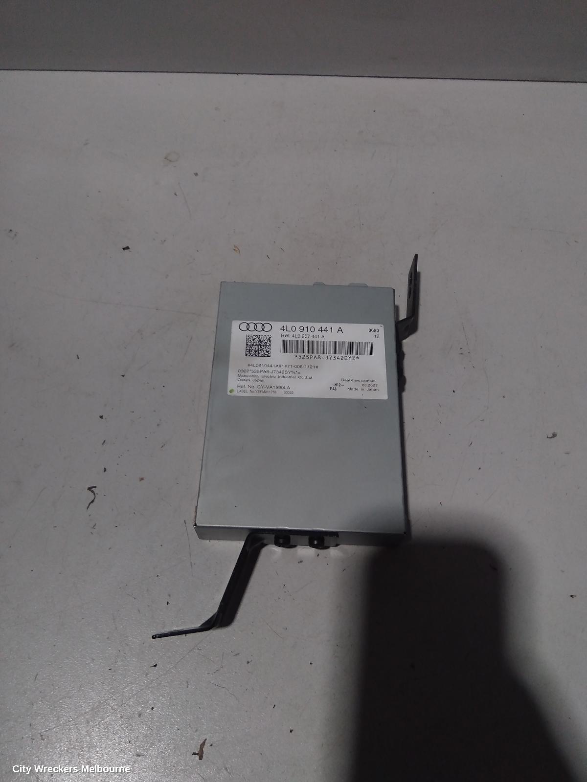 AUDI Q7, 4L, 09/2006 - 08/2015, REAR VIEW CAMERA MODULE P/N 4L0 910 441 A: 82397 - Image 1