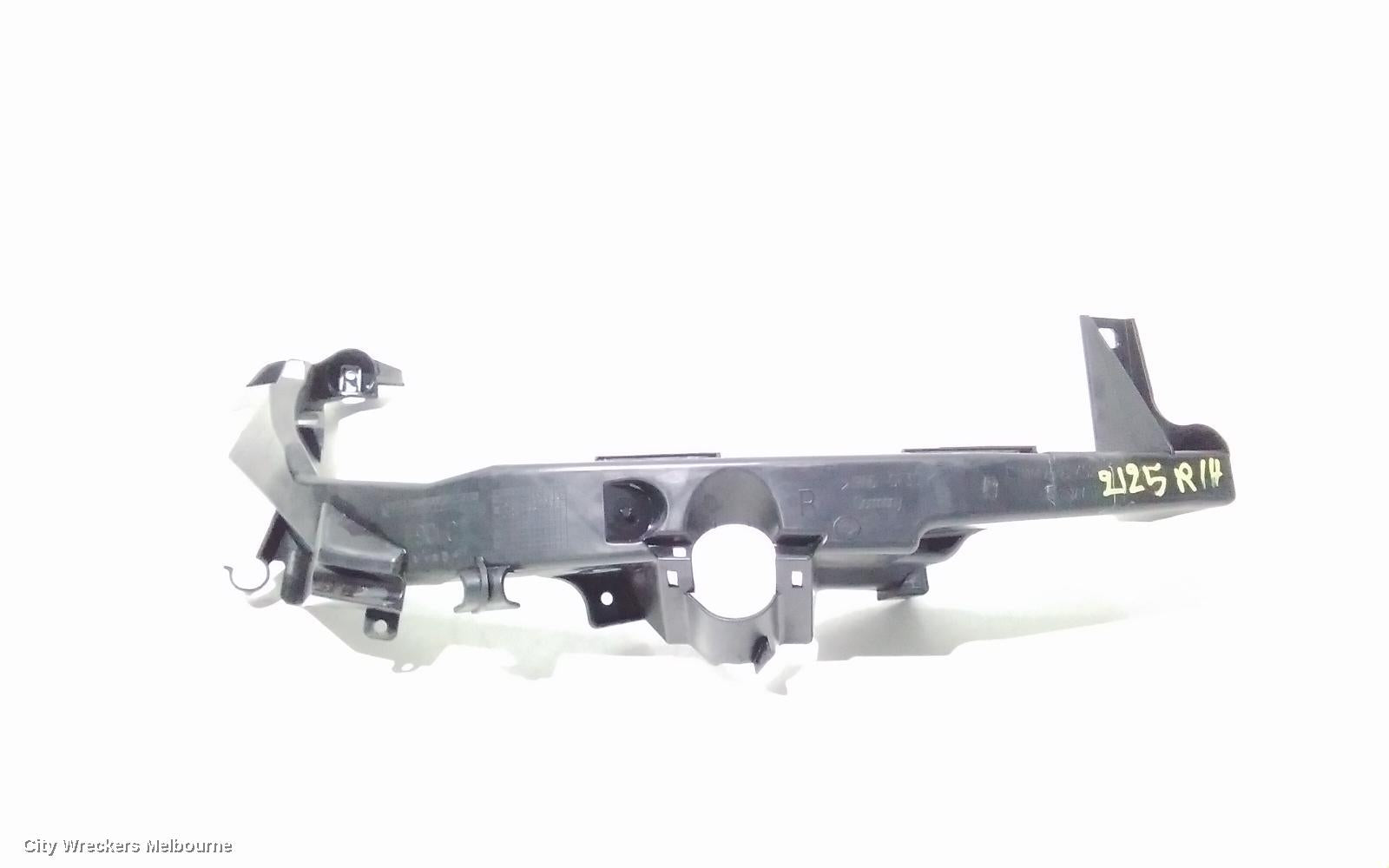 BMW 3 SERIES, E90, 03/2005 - 12/2013, RHF HEADLIGHT BRAKET: 96920 - Image 1