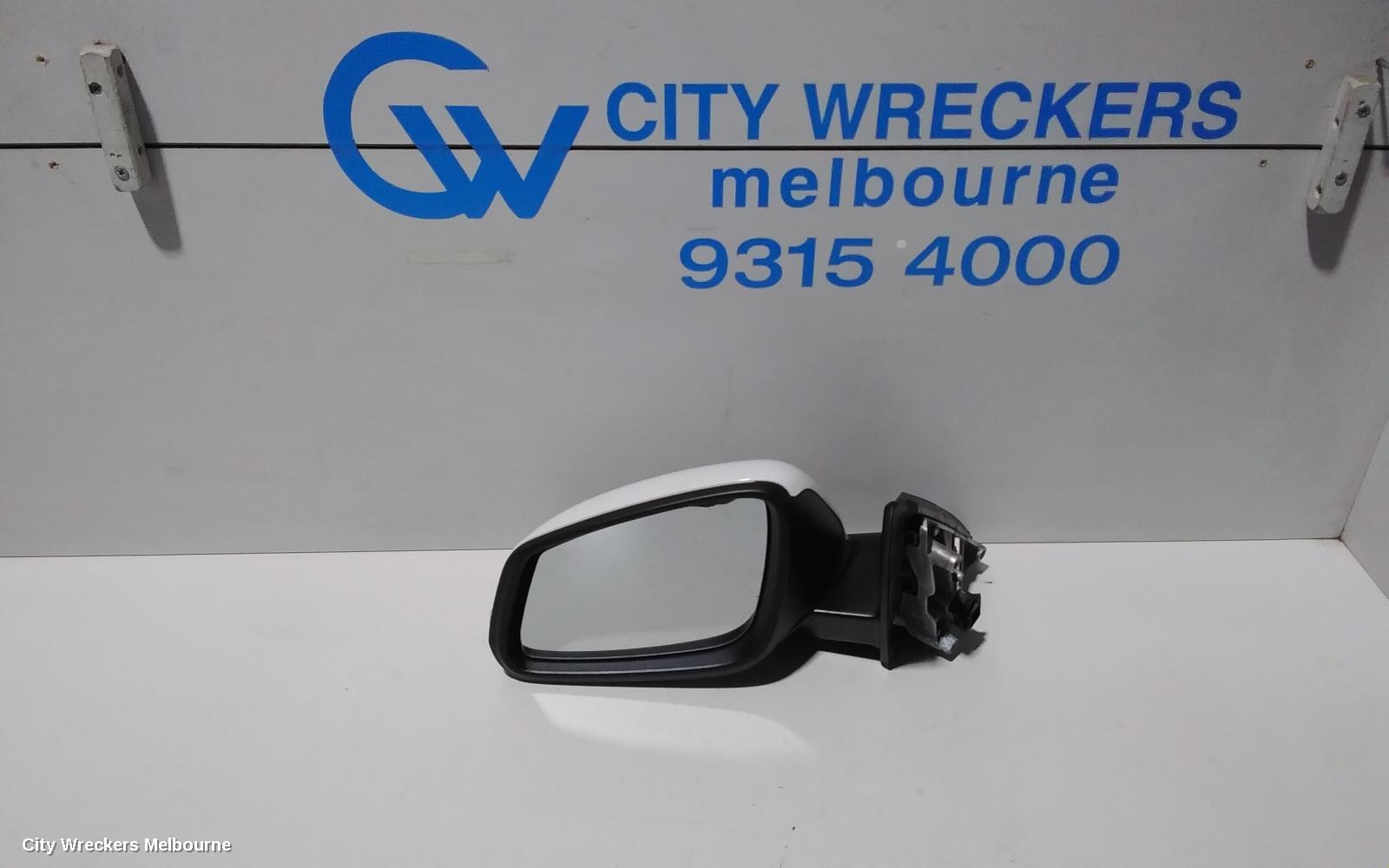 BMW X1 LEFT DOOR MIRROR, F48, MANUAL FOLDING, NON M-SPORT TYPE, 08/2015 - 06/2019 - Image 1