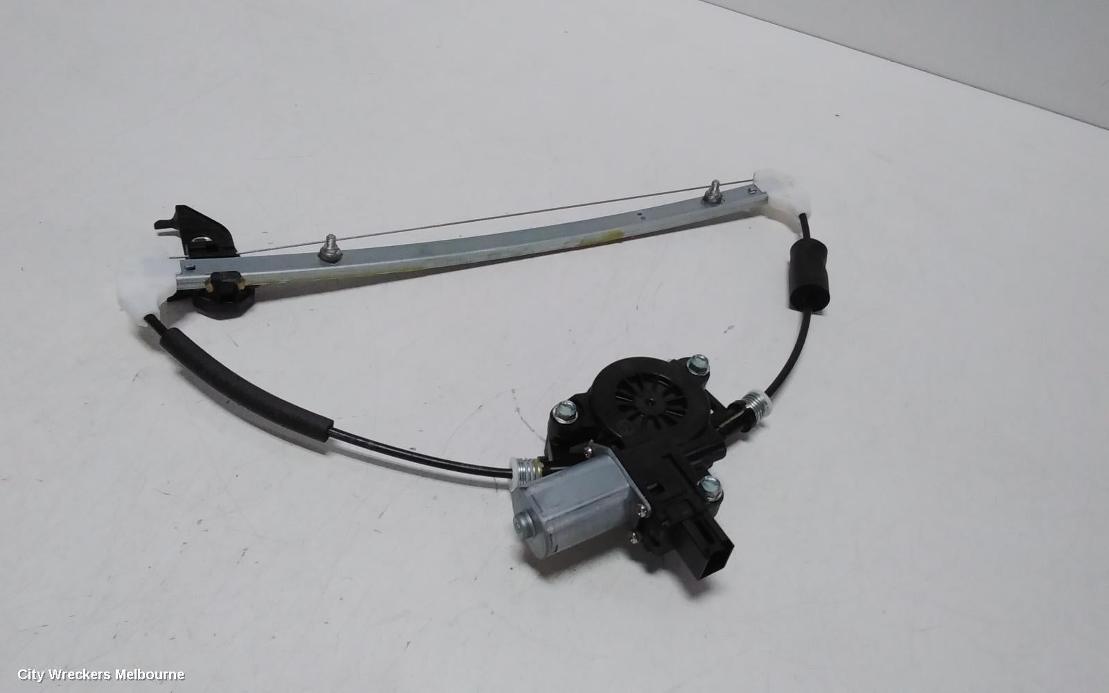 MAZDA CX3 RIGHT REAR WND REG/MOTOR, DK, 02/2017 ONWARDS - Image 3
