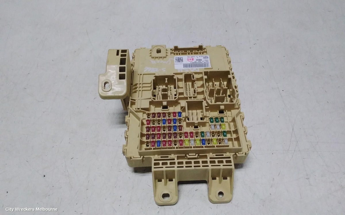 KIA CARNIVAL/GRAND CARNIVAL FUSE BOX, KA4, DIESEL, 2.2, UNDER DASH, 10/2020 ONWARDS - Image 2