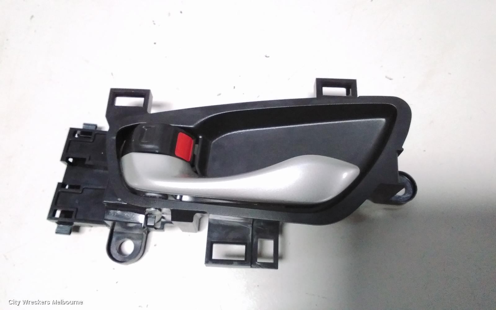 HONDA CIVIC DOOR HANDLE, 10TH GEN, 05/2016 - 08/2021 - Image 2