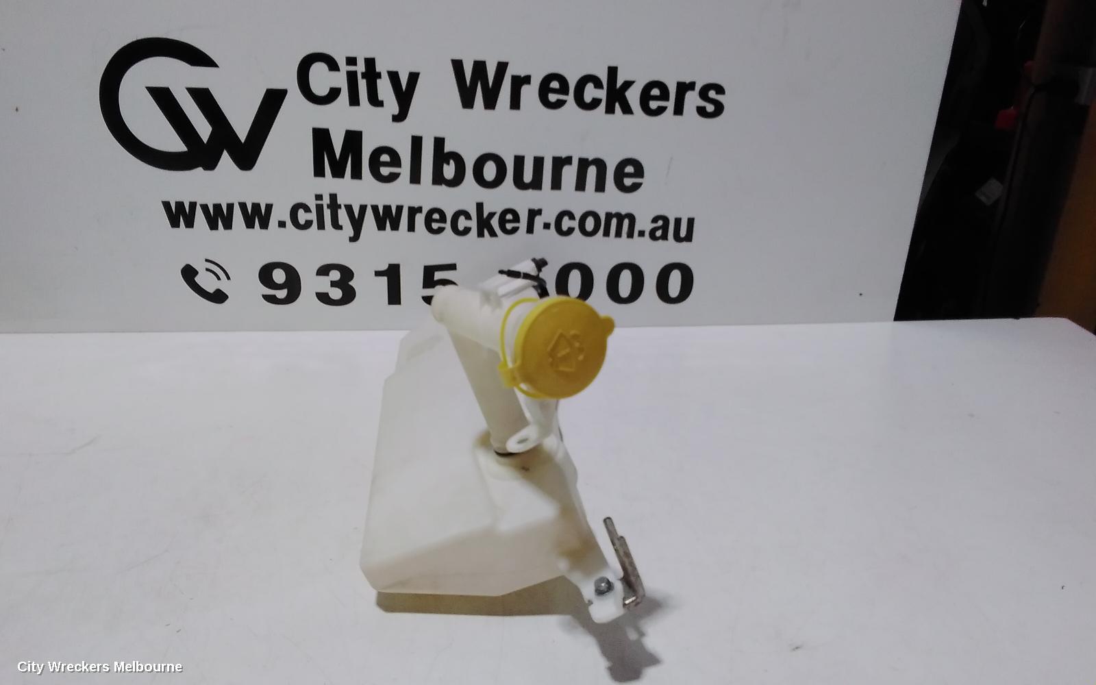 HOLDEN COLORADO WASHER BOTTLE, RG/RG 7, 01/2012 - 12/2020 - Image 2