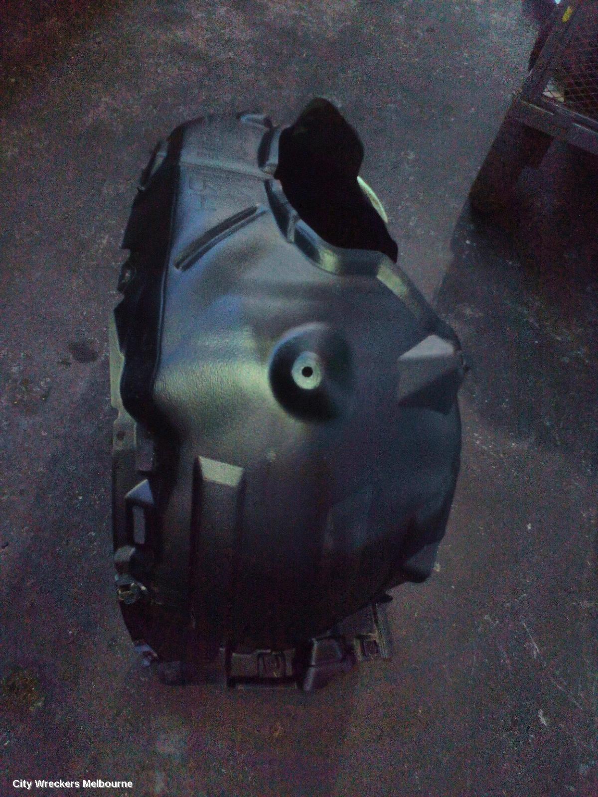 TOYOTA CAMRY RIGHT GUARD LINER, XV70, FRONT, 09/2017 - 05/2024 - Image 3
