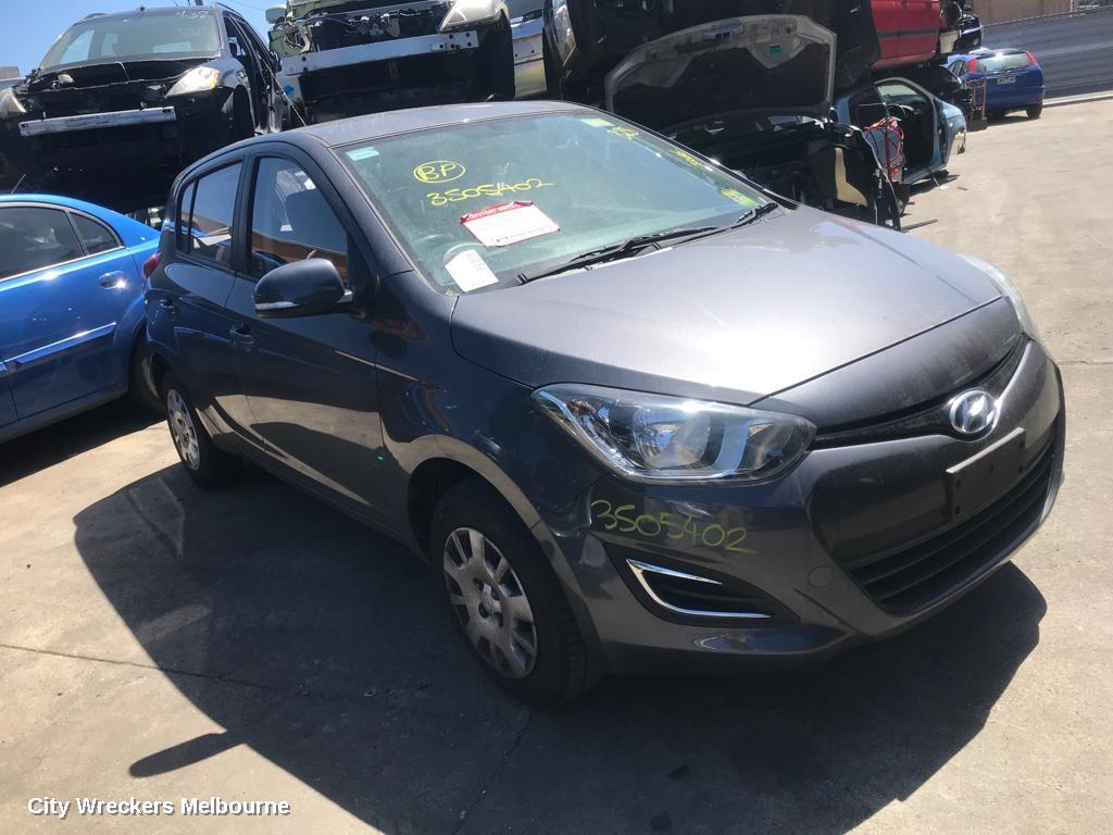 HYUNDAI I20 RIGHT REAR DOOR, PB, 07/2010 - 12/2015 - Image 2