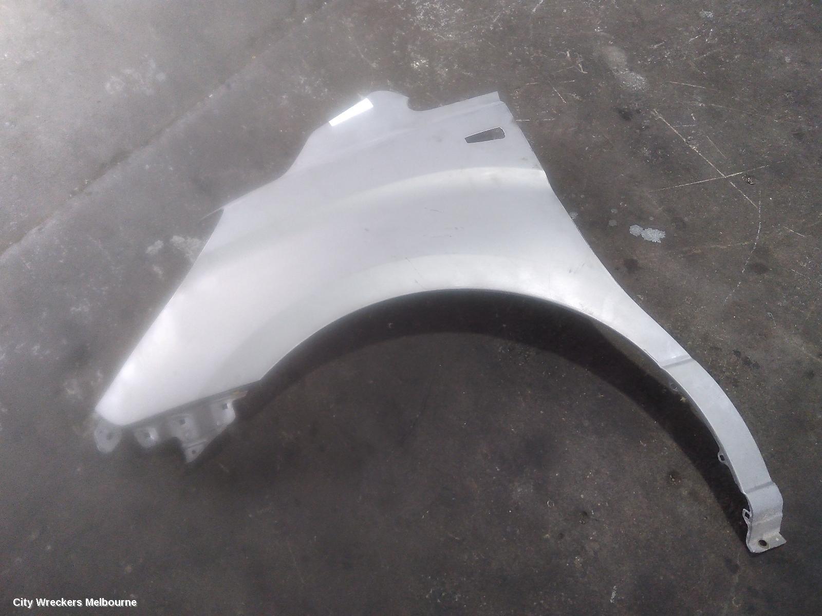 HYUNDAI ILOAD/IMAX LEFT GUARD, TQ, ILOAD, NON MOULD TYPE, 11/2007 - 02/2018 - Image 1