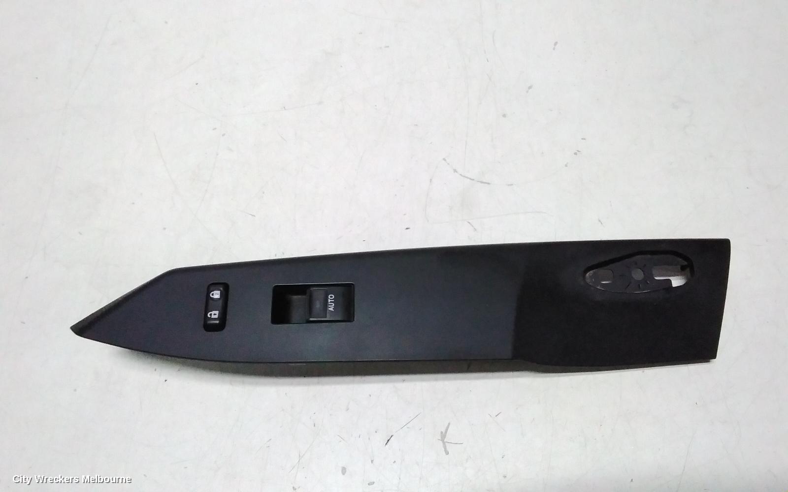 LEXUS CT200H PWR DR WIND SWITCH, LH FRONT/LH REAR/RH REAR, ZWA10, 12/2010 - 12/2013 - Image 2