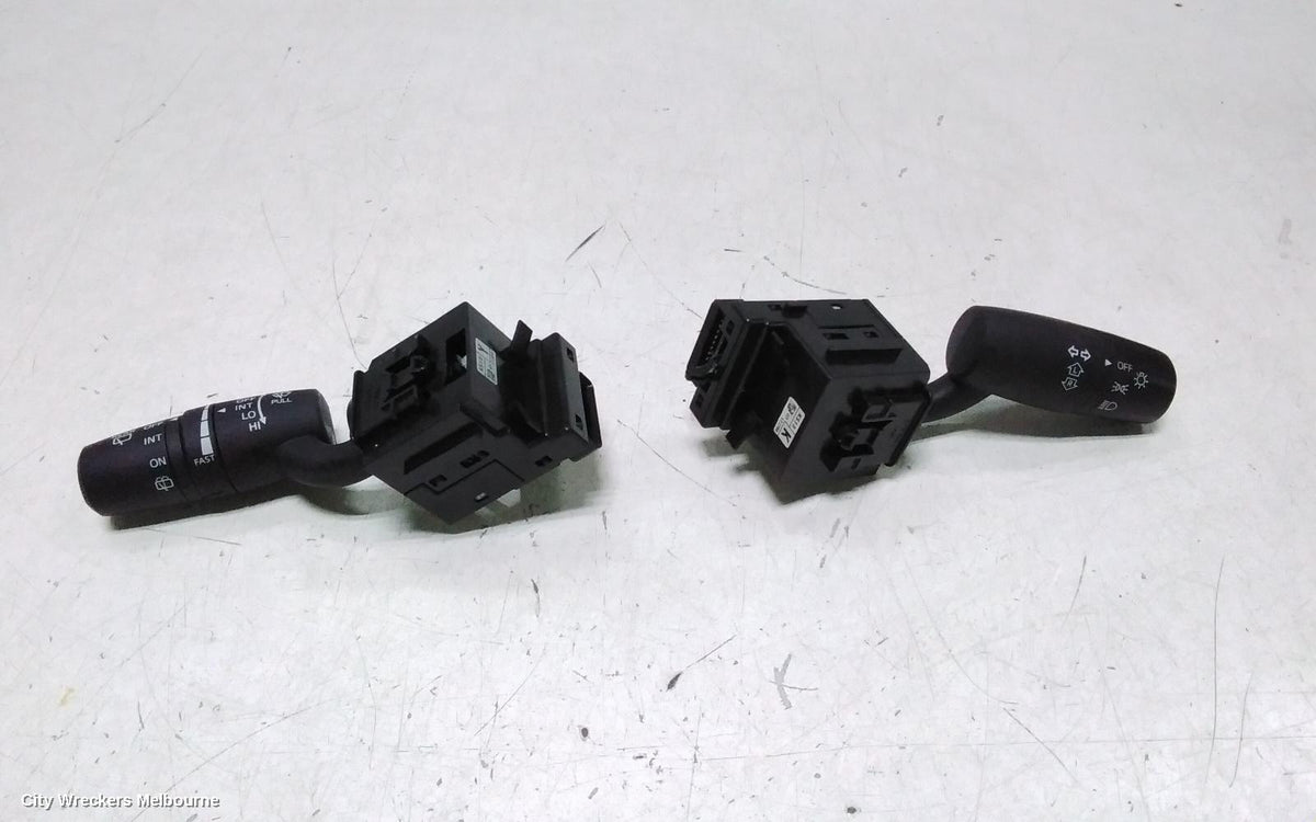 MAZDA 3 COMBINATION SWITCH, COMBINATION SWITCH ASSY, BM, HATCH, 06/2013 - 05/2016 - Image 1