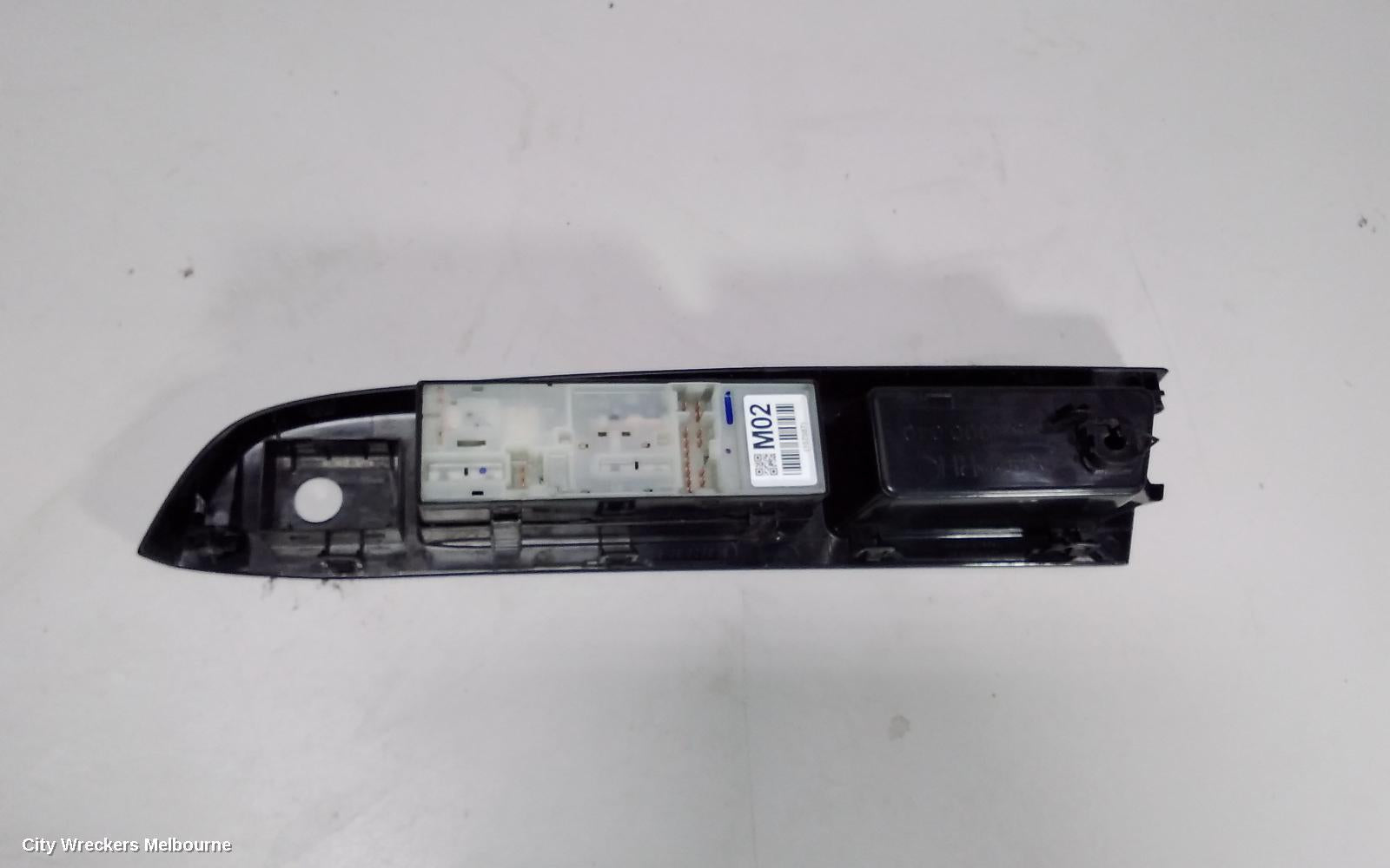 SUBARU IMPREZA PWR DR WIND SWITCH, RH FRONT (MASTER SWITCH), G4, 12/2011 - 03/2015 - Image 2
