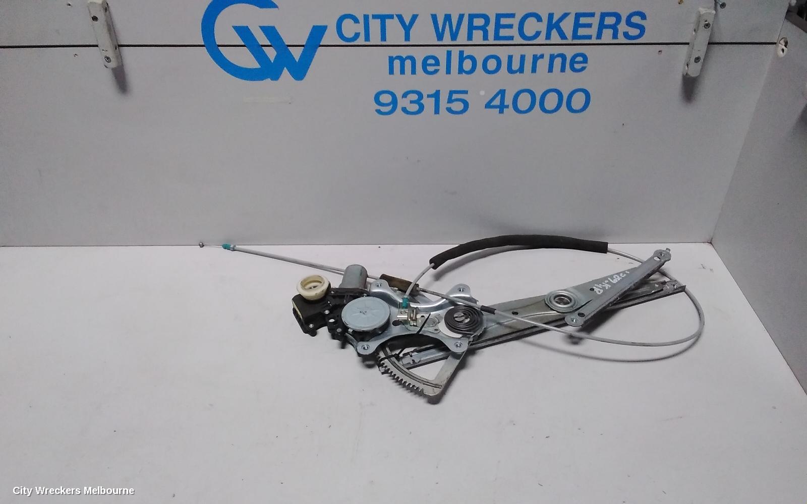 TOYOTA TARAGO RIGHT REAR WND REG/MOTOR, ACR50R, 03/2006 - 06/2020 - Image 1