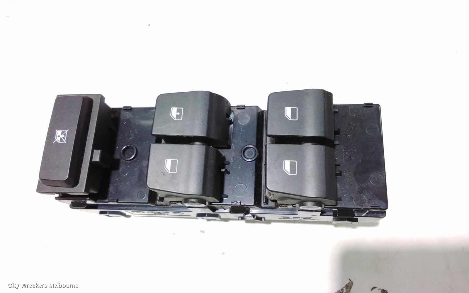TOYOTA COROLLA PWR DR WIND SWITCH, RH FRONT (MASTER SWITCH), ZRE182R, HATCH, STANDARD, 03/2015 - 06/2018 - Image 2