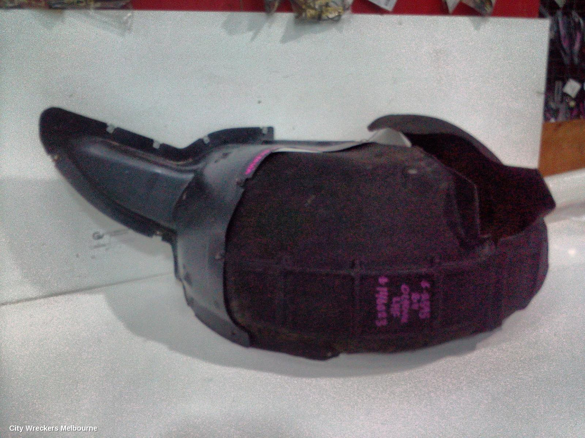 SKODA OCTAVIA LEFT GUARD LINER, 1Z, 05/2009 - 10/2013 - Image 2