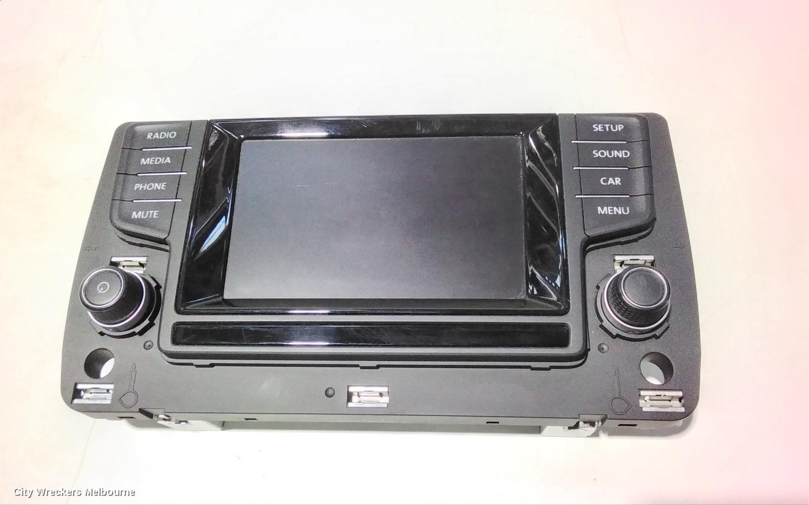 VOLKSWAGEN GOLF RADIO/CD/DVD/SAT/TV, DISPLAY SCREEN, 5.8IN, NON SAT NAV TYPE, GEN 7, 03/2013 - 03/2017 - Image 1