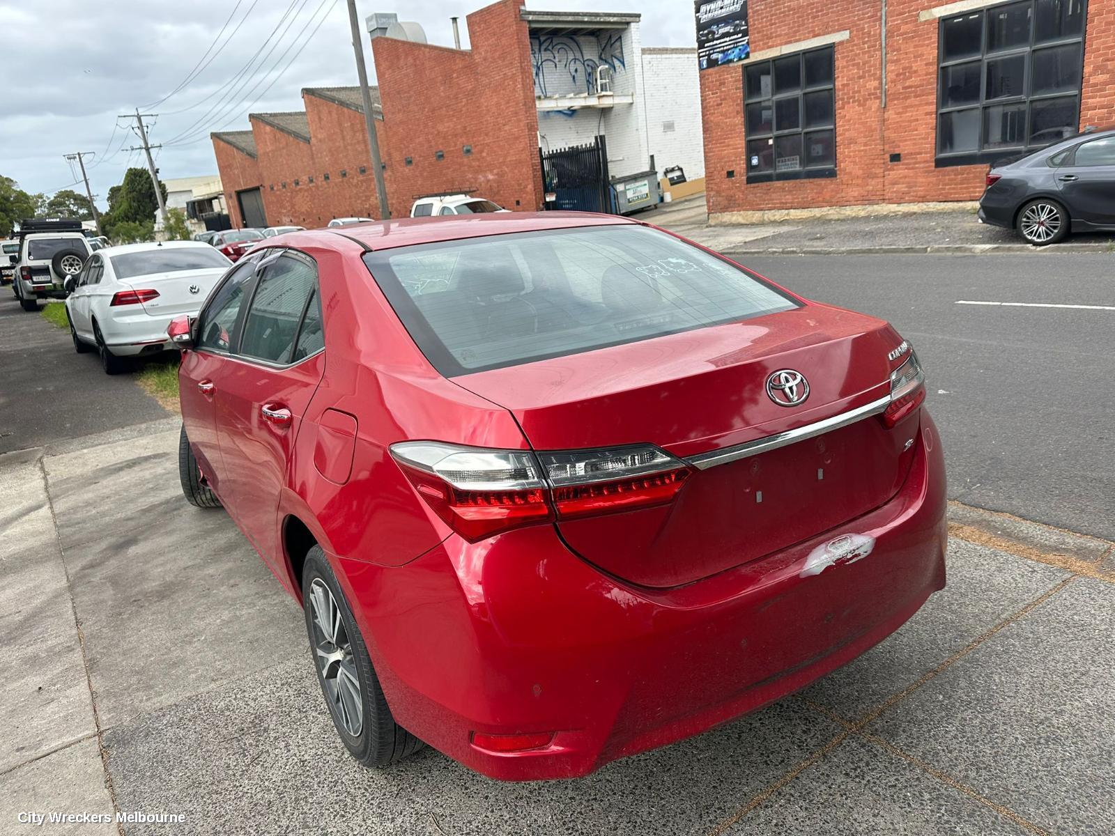 TOYOTA COROLLA RIGHT DOOR MIRROR, ZRE172R, SEDAN, 7 PIN PLUG TYPE, 12/2013 - 06/2019 - Image 1