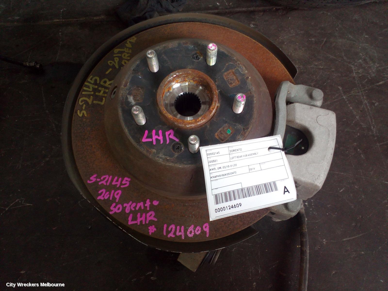 KIA SORENTO LEFT REAR HUB ASSEMBLY, AWD, UM, 03/2015 - 01/2020 - Image 1