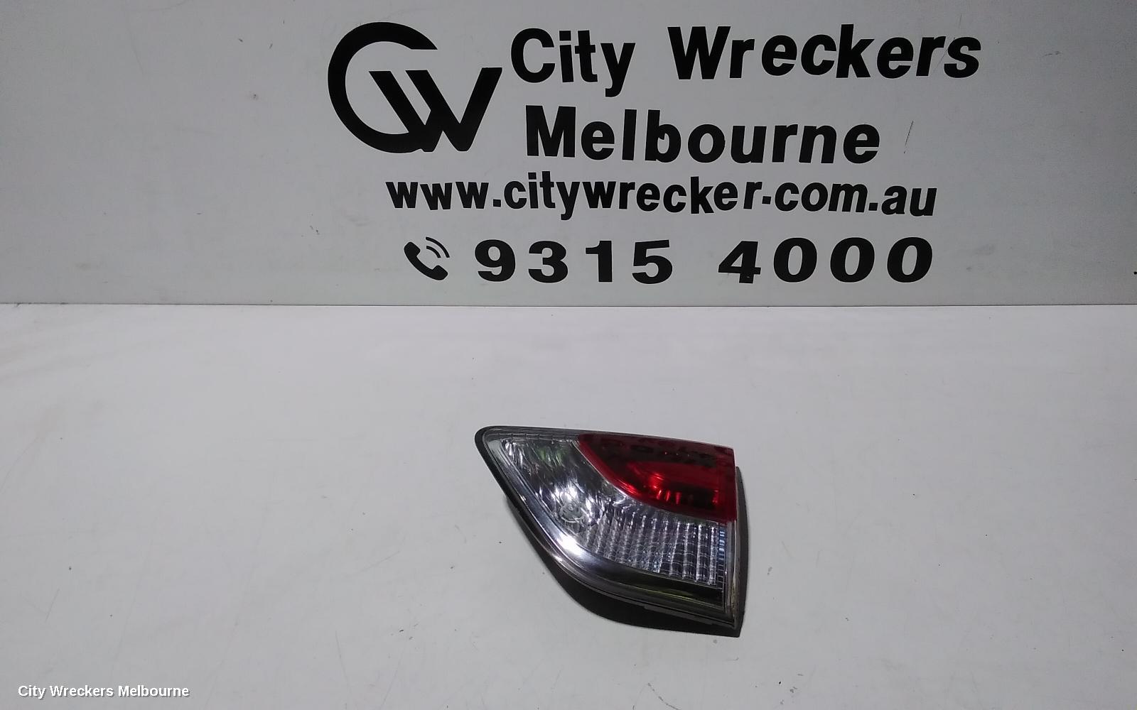 NISSAN PATHFINDER REAR GARNISH, TAILGATE LAMP (RH SIDE), R52, 06/2013 - 11/2016 - Image 1