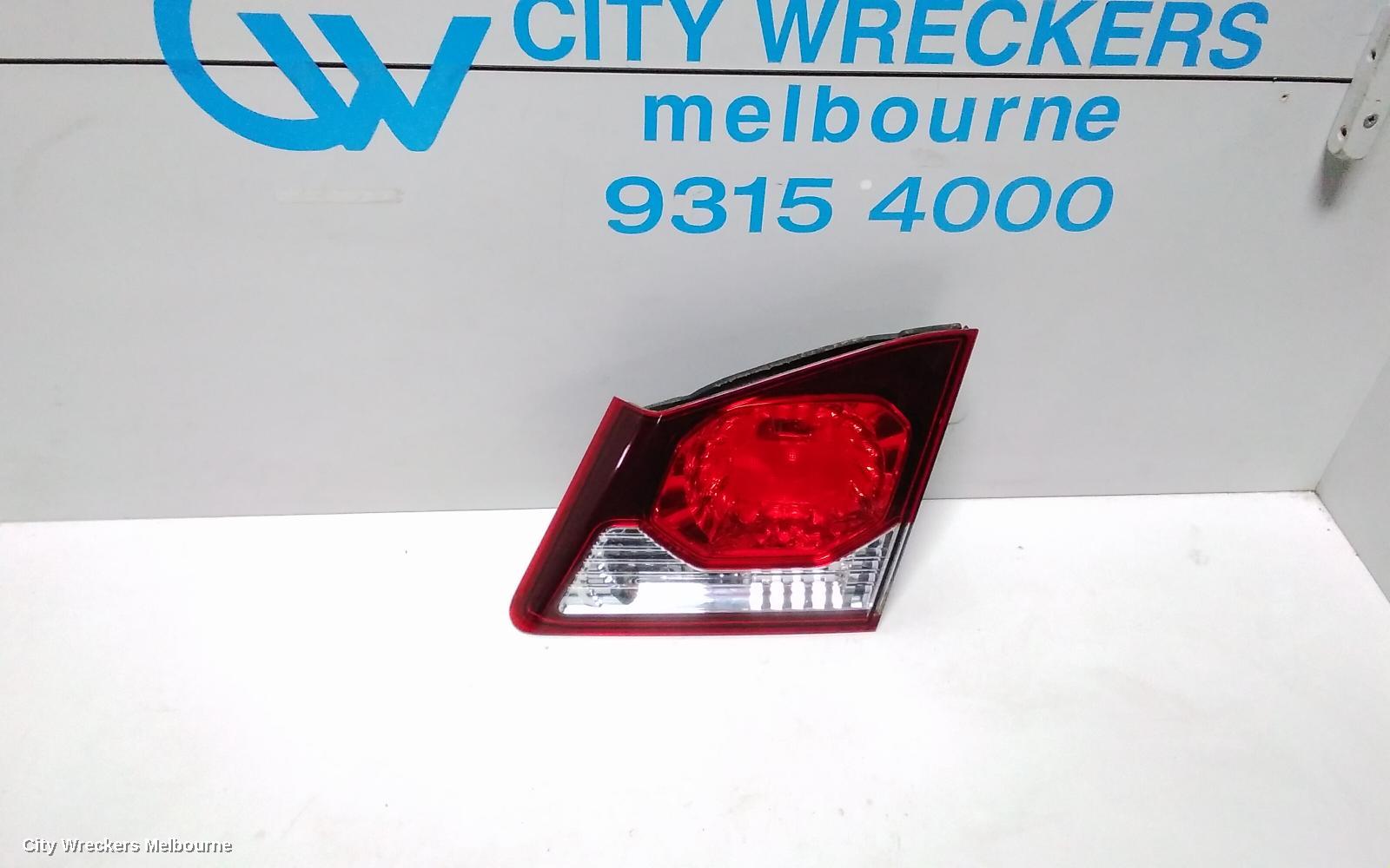HONDA CIVIC REAR GARNISH, BOOTLID LAMP (RH SIDE), 8TH GEN, 01/2009 - 12/2011 - Image 1