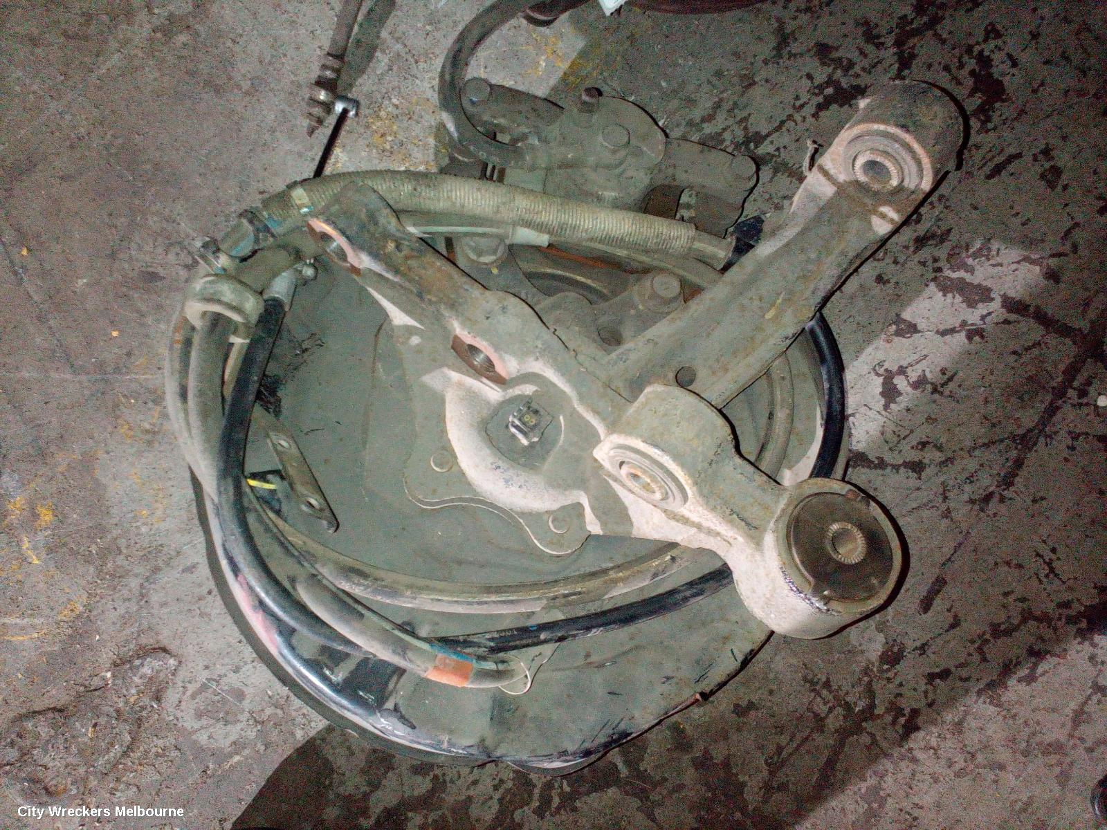 TOYOTA KLUGER RIGHT REAR HUB ASSEMBLY, GSU40-GSU45, 2WD, 05/2007 - 02/2014 - Image 2