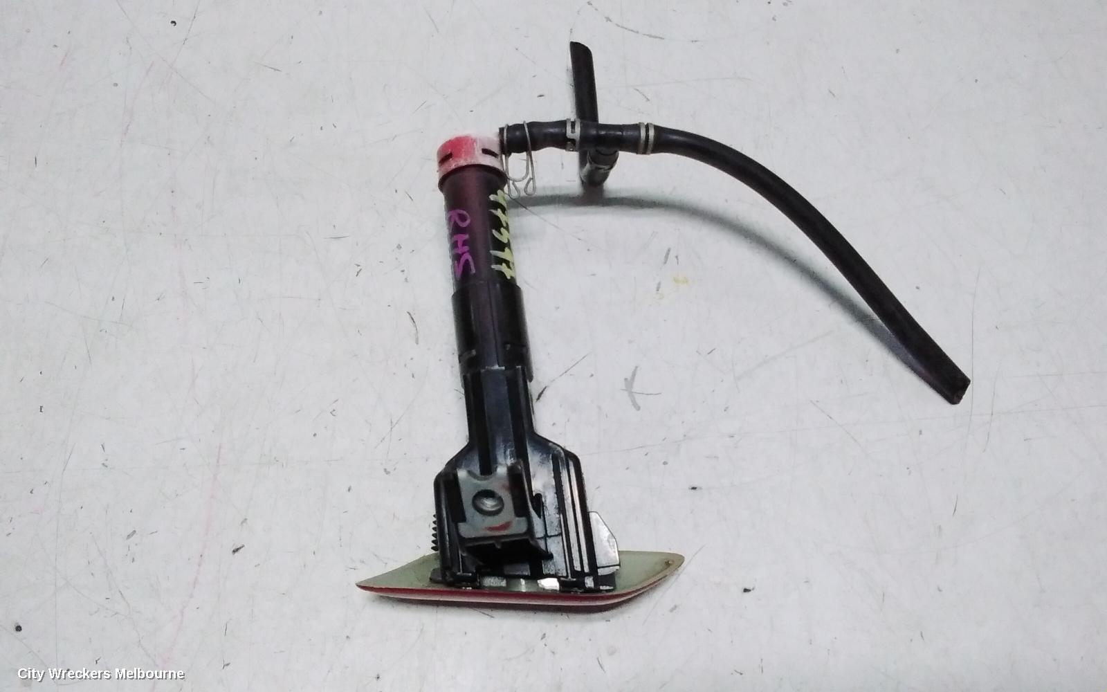 TOYOTA AURION HEADLAMP WASHER JET, GSV50R 04/2012 - 08/2017 - Image 3