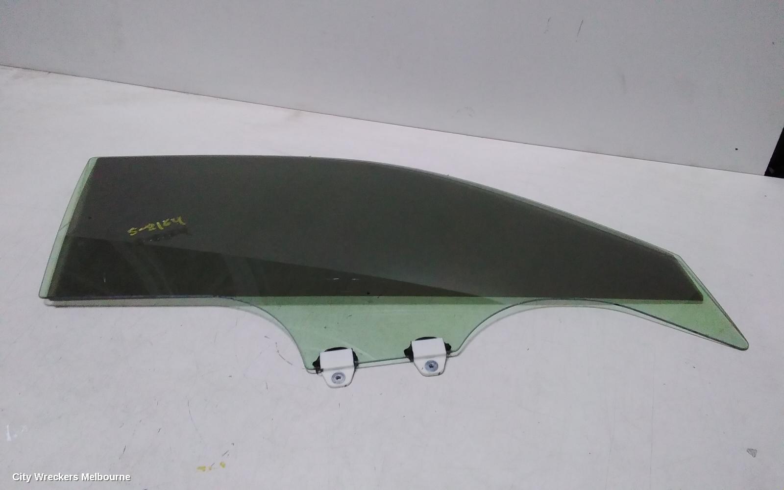 HONDA HRV RIGHT FRONT DOOR WINDOW, RV, 12/2021 ONWARDS - Image 2