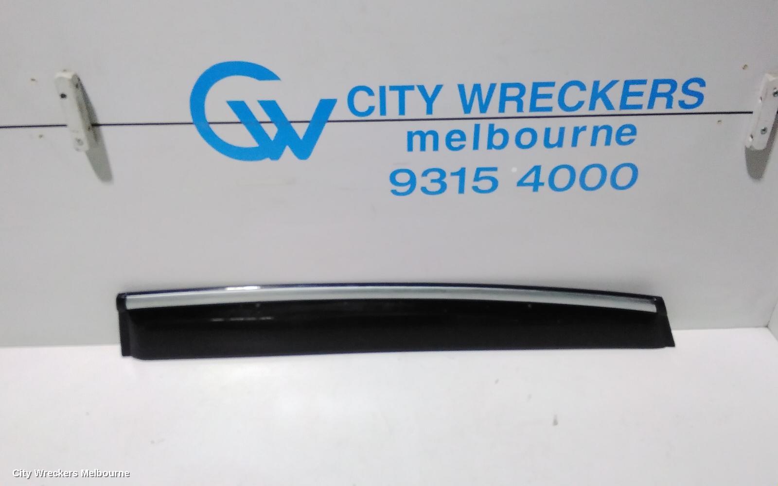 HONDA CRV WEATHER SHIELD - Image 1