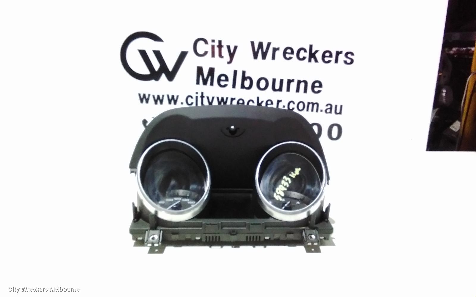 LAND ROVER RANGEROVER EVOQUE INSTRUMENT CLUSTER, DIESEL, 2.2, MANUAL T/M, L538, 11/2011 - 08/2015 - Image 1