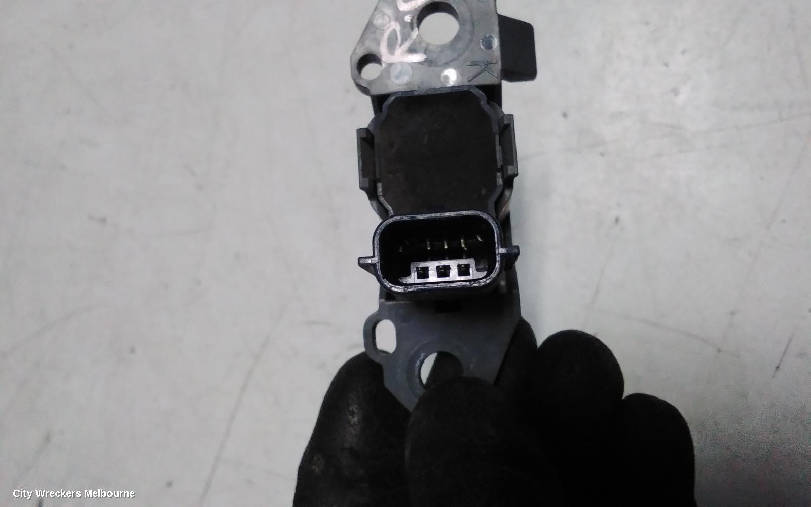 MITSUBISHI ECLIPSE CROSS, GEN 1, PARK SENSOR SWITCH, 11/2017 ONWARDS, RH CENTRE : 145174 - Image 3