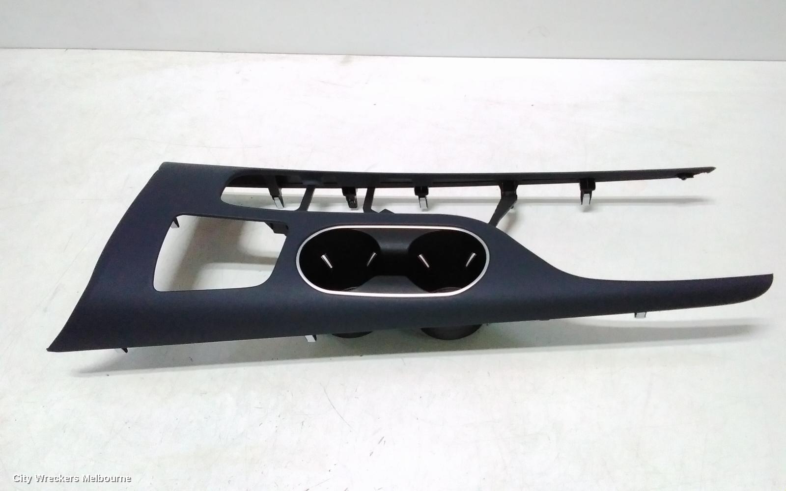 GENESIS GV70, JK, 03/2021 ONWARDS, CUPHOLDER / SURROUND: 125270 - Image 3