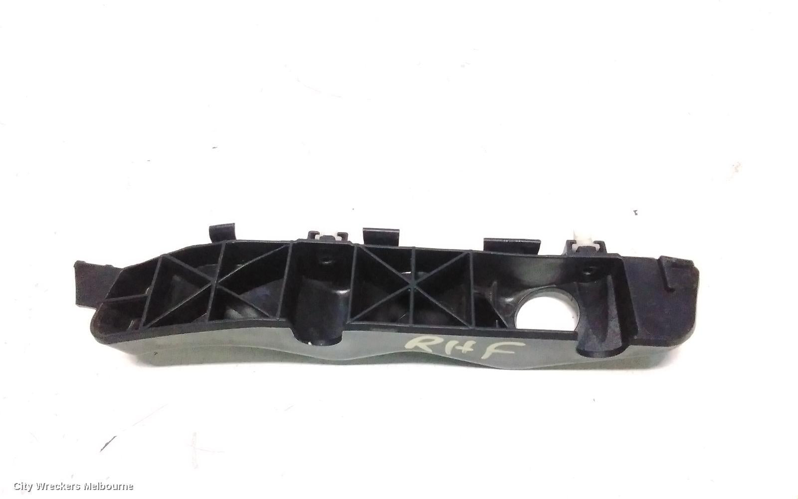 KIA CARNIVAL/GRAND CARNIVAL, YP, 01/2015 - 10/2020, RHF BAR RETAINER VIN: KNAMB811MH6317383: 115539 - Image 1