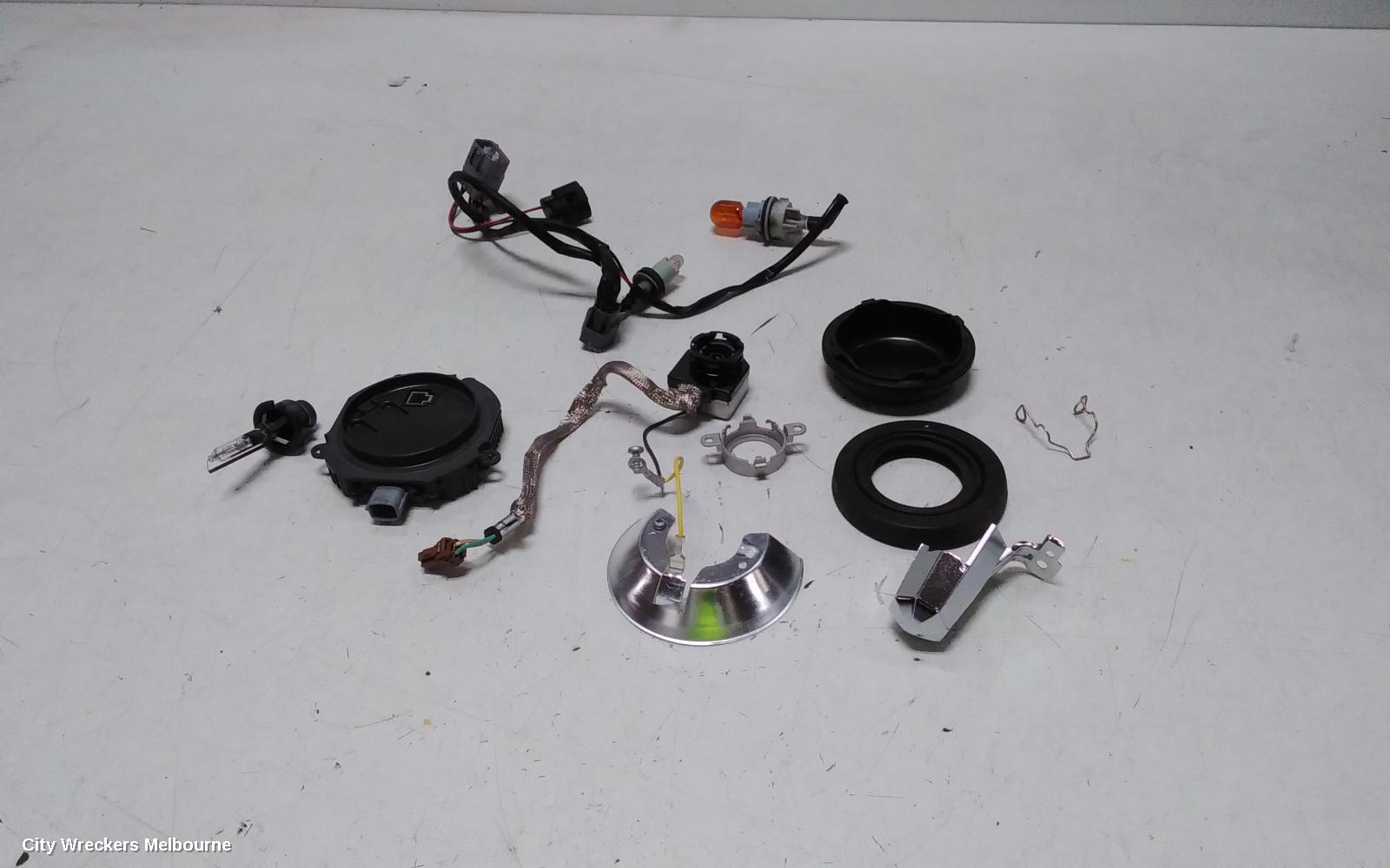 SUBARU FORESTER RIGHT HEADLAMP, SH, XENON TYPE, XT, 02/2008 - 12/2012 - Image 1