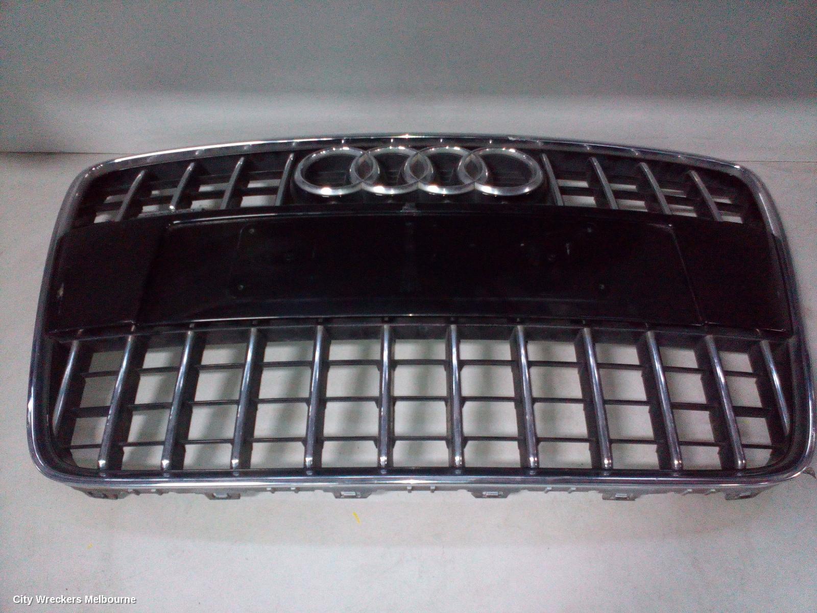 AUDI Q7 GRILLE, BUMPER GRILLE (CENTRE), 4L, 09/2006 - 09/2009 - Image 1