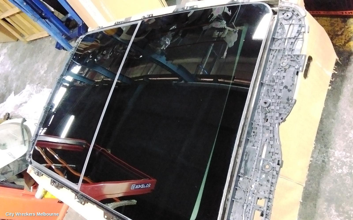 BYD ATTO 3 ROOF GLASS/SUNROOF/T, 2ND GEN, 03/2022 ONWARDS - Image 2
