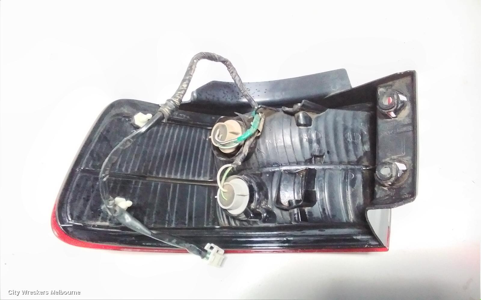 TOYOTA CAMRY LEFT TAILLIGHT, SK20, WAGON, LENS# 33-26, 08/1997 - 08/2002 - Image 3