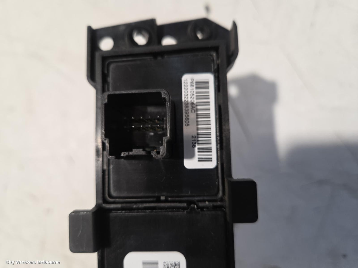 RAM 1500, DS, 01/2016 - 12/2023, DASHBOARD INSTRUMENT PANEL CENTER CONTROL P68247621AA: 149197 - Image 3