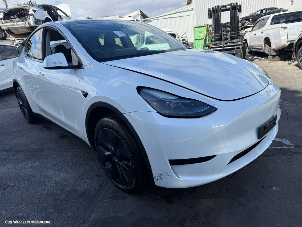 TESLA MODEL Y CONSOLE, 1ST GEN, CONSOLE LID ONLY, BLACK, 03/2022 ONWARDS - Image 1
