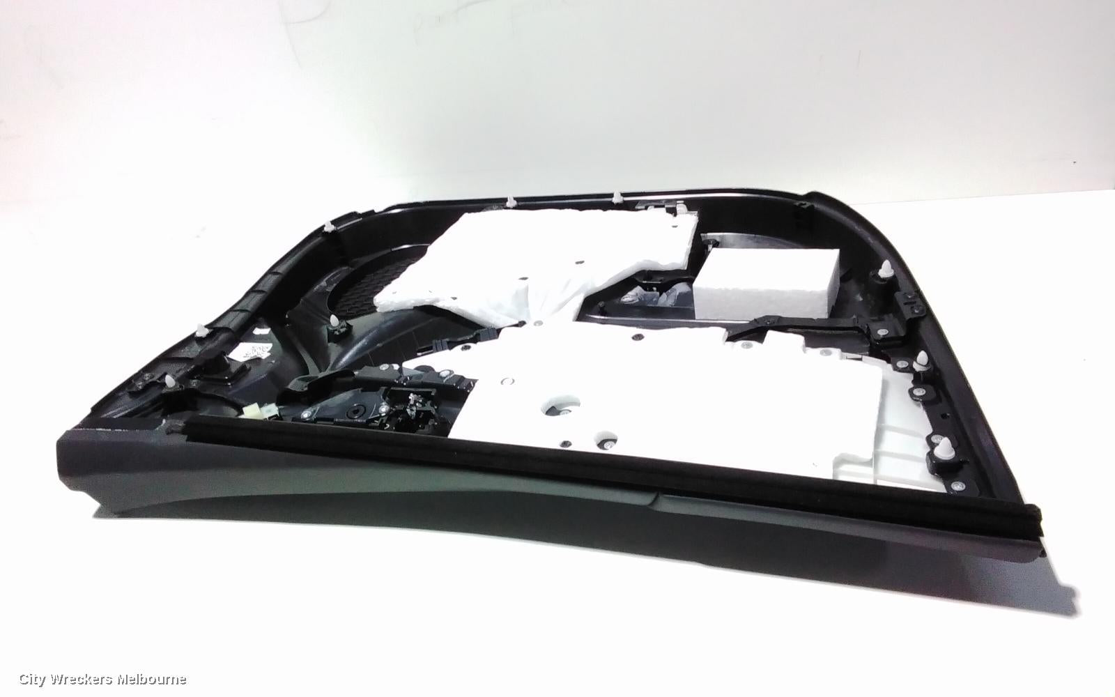 SUBARU FORESTER DOOR TRIM, RH FRONT, SK, 08/2018 ONWARDS - Image 3
