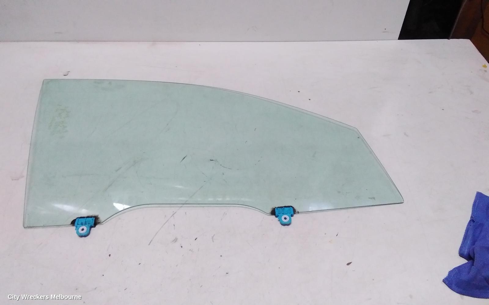 MITSUBISHI OUTLANDER RIGHT FRONT DOOR WINDOW, ZJ-ZL, 10/2012 - 07/2021 - Image 1